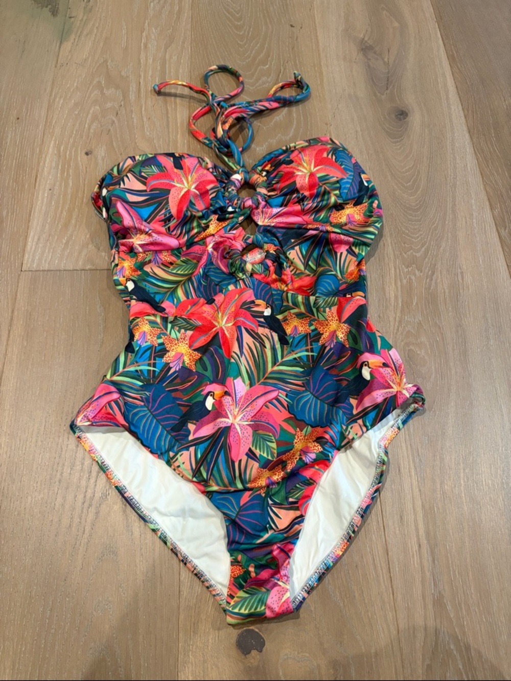 Farm Praia Woman’s Size M Tropical Floral One-Piece Swimsuit.